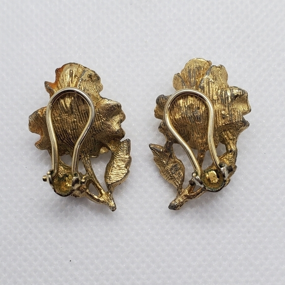 Vintage Rose Clip on Earrings- Brass and Rhinestone - Picture 6 of 8